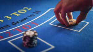 Three Card Poker dealer hand reveal on fairbet88 live studio